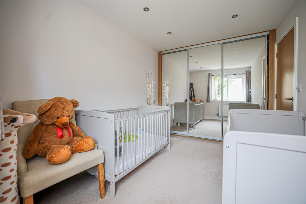 House in Dacorum, Hertfordshire - More