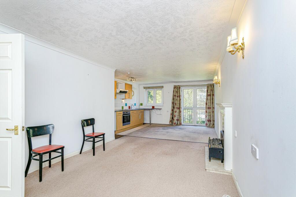 Main image of property: Bourne Court, 91-103 Croydon Road, Caterham, Surrey, CR3