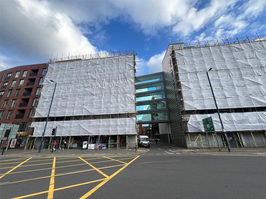 Main image of property: Oldham Road, Manchester, M4