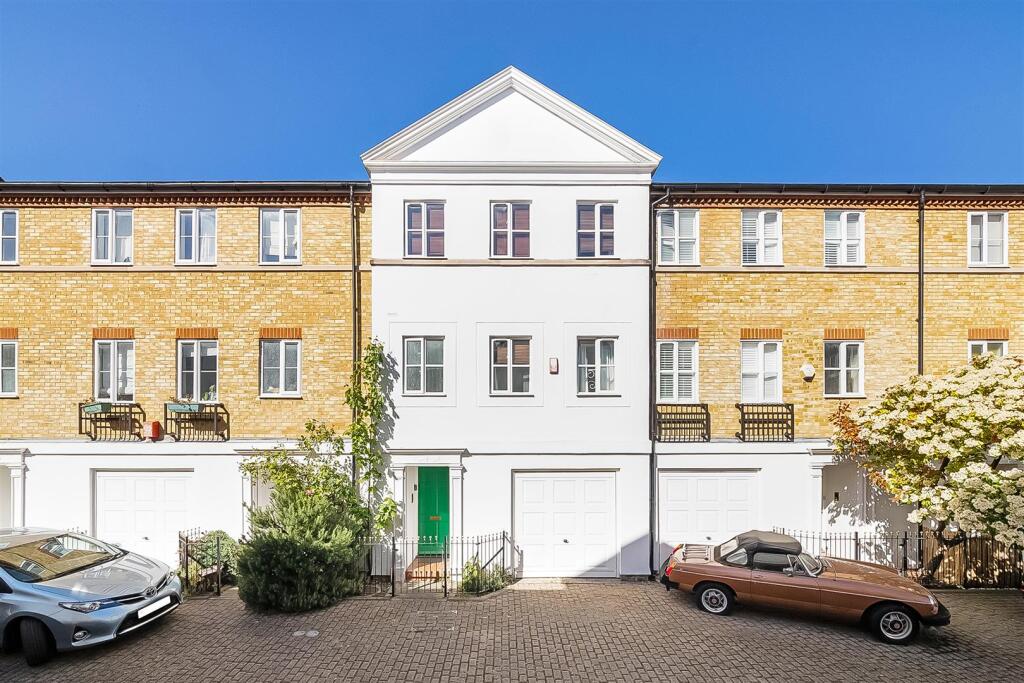 Main image of property: Vestry Mews, London