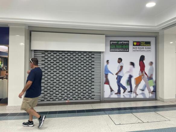 PHOTO 1  Unit 92  38 Westbury Mall  Fareham Shopping Centre.jpg