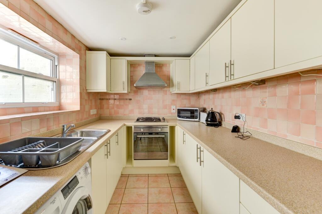 House in Brighton - View 3