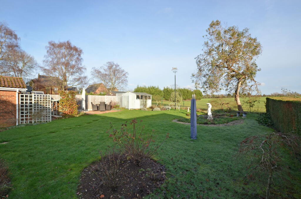 School Road, Middleton photo 3