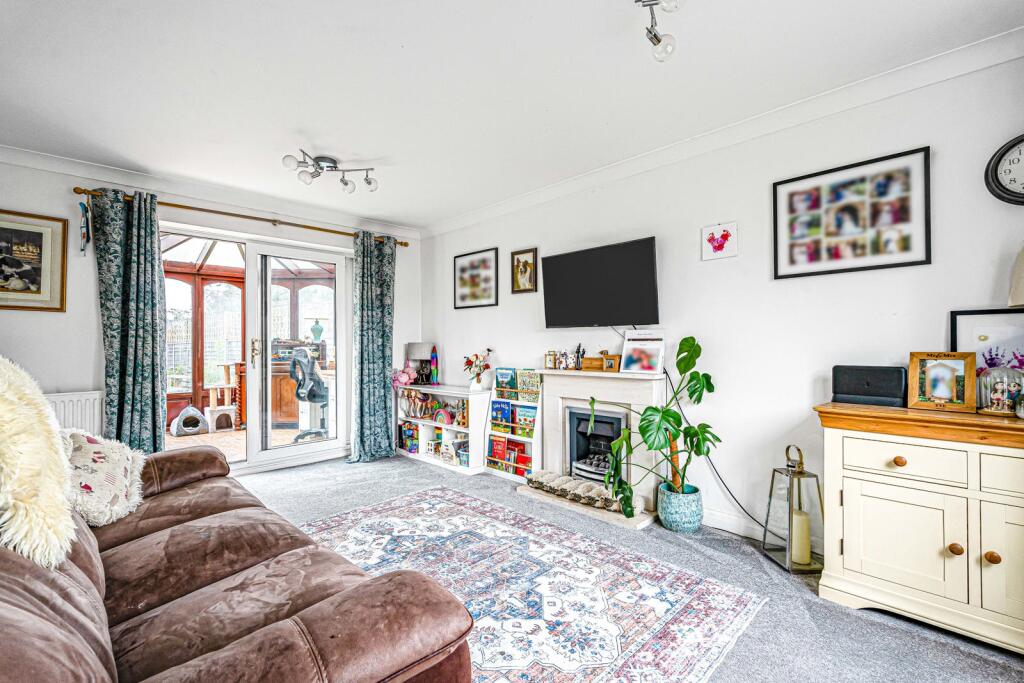 House in Cricklade, Wiltshire - More