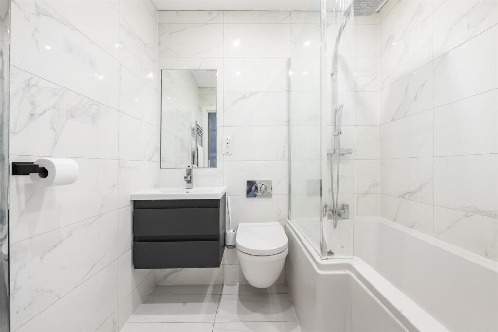 Additional image 10 of Cross Way, Harpenden