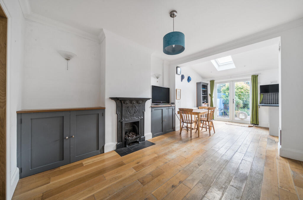 House in Portsmouth - View 4