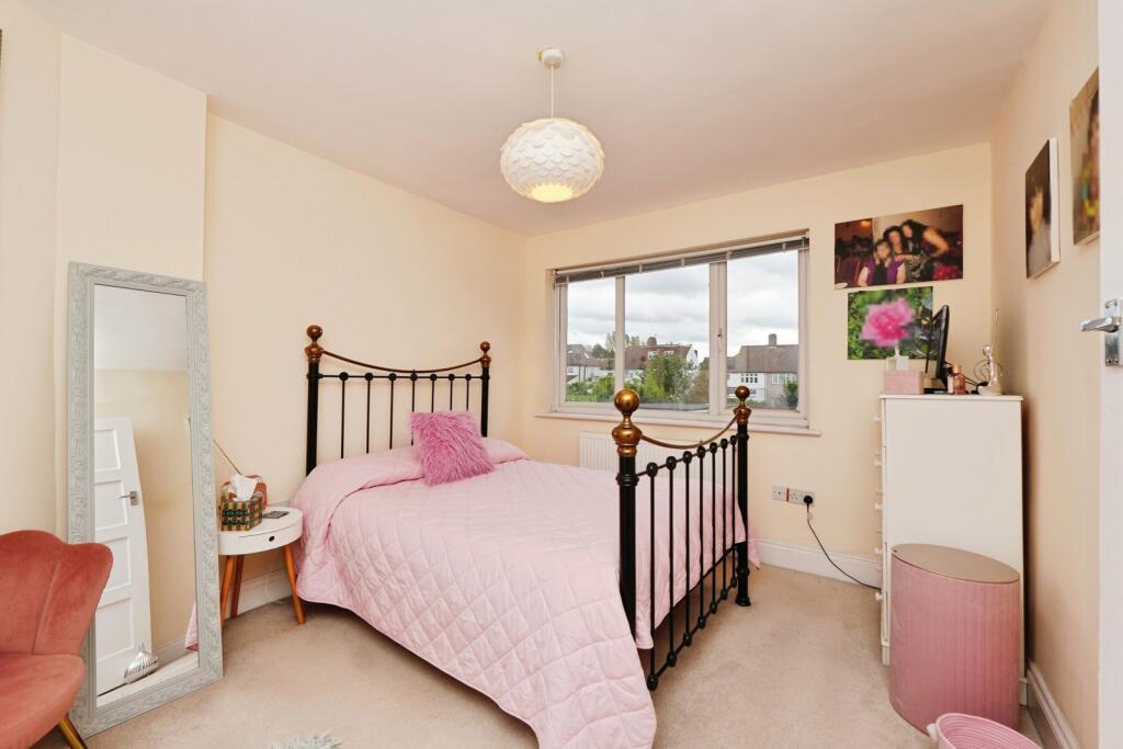 House in London - View 4