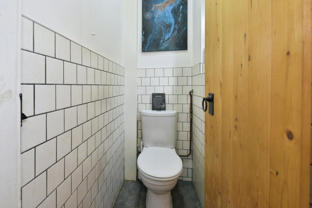 Gloucester Road, Chesterfield, Derbyshire, S41 photo 4
