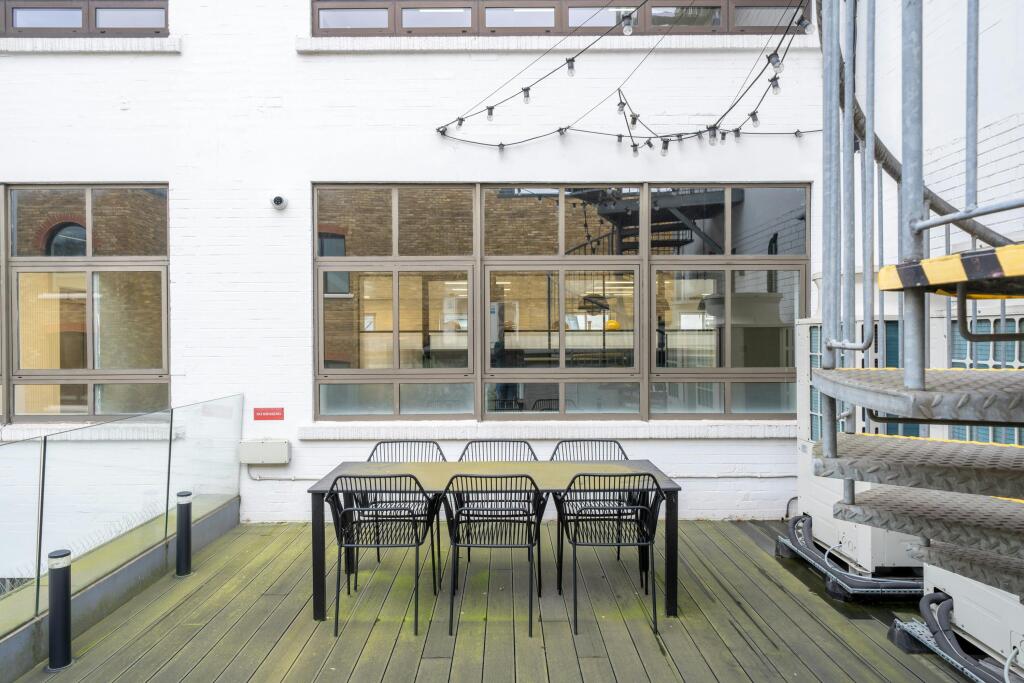 41-44 Great Queen Street_JSP3853_RAW Image.jpg