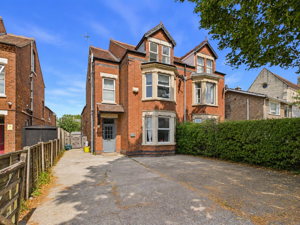 Main image of property: Stroud Road, Gloucester
