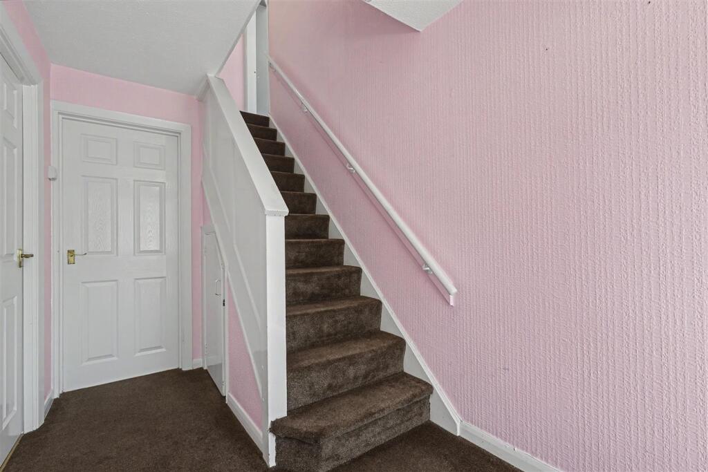 House in Nottingham, Dovedale Estate, Long Eaton - View 5