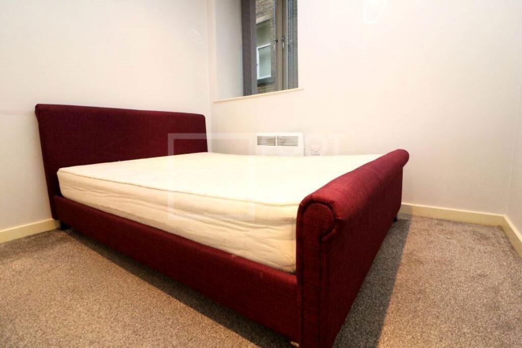 Apartment in Bradford, Eastbrook, Lister Hills - View 4