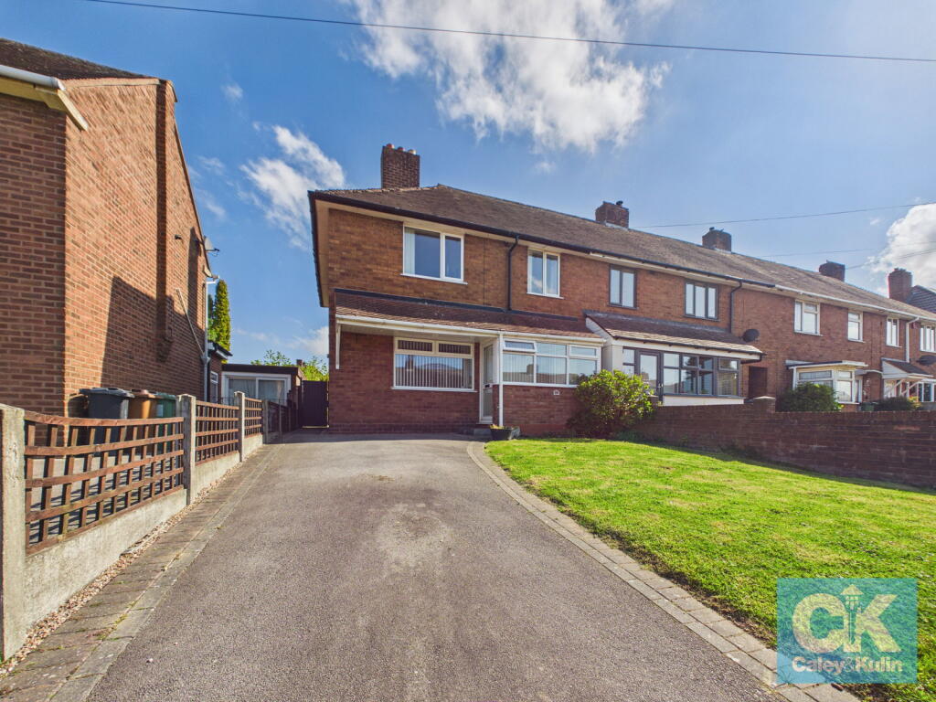 3-bed terraced on Jessie Road, Aldridge, Walsall, WS9 8HW, £230,000