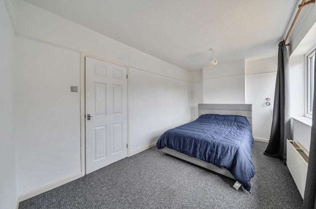 House in Luton - More