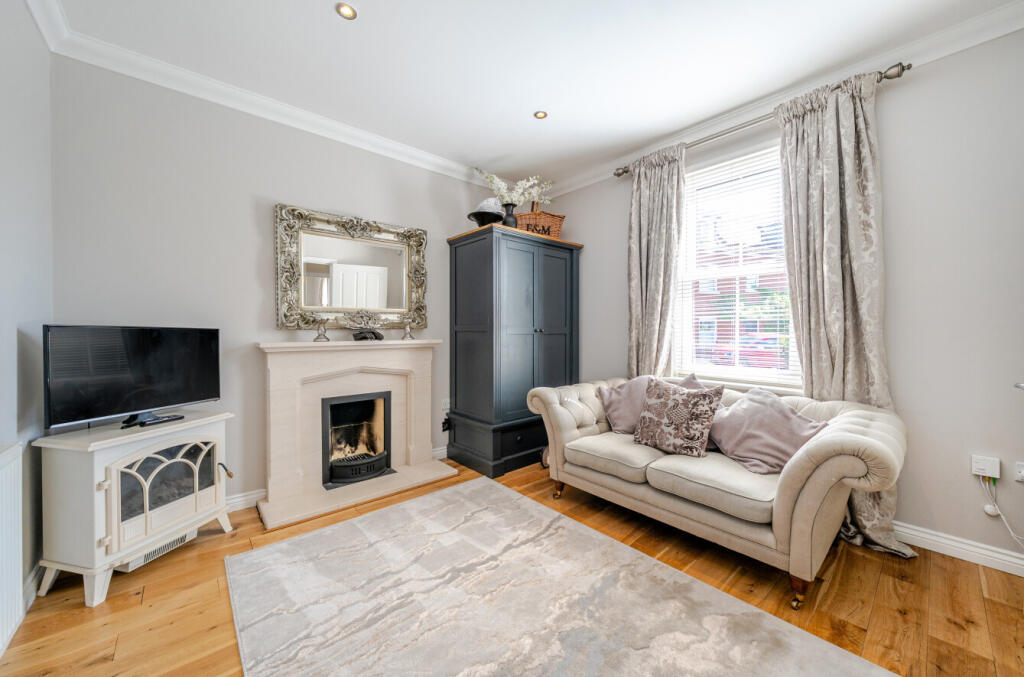 House in Uttlesford, Flitch Green - More