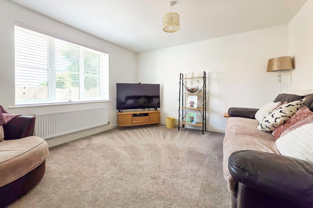 House in Littlehampton, Toddington, Wick - View 3