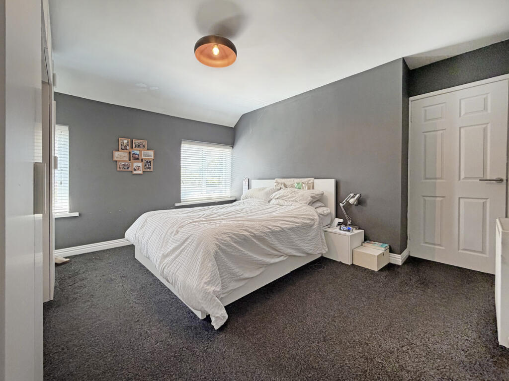 Queensway, Hartlepool, TS25 2 photo 3