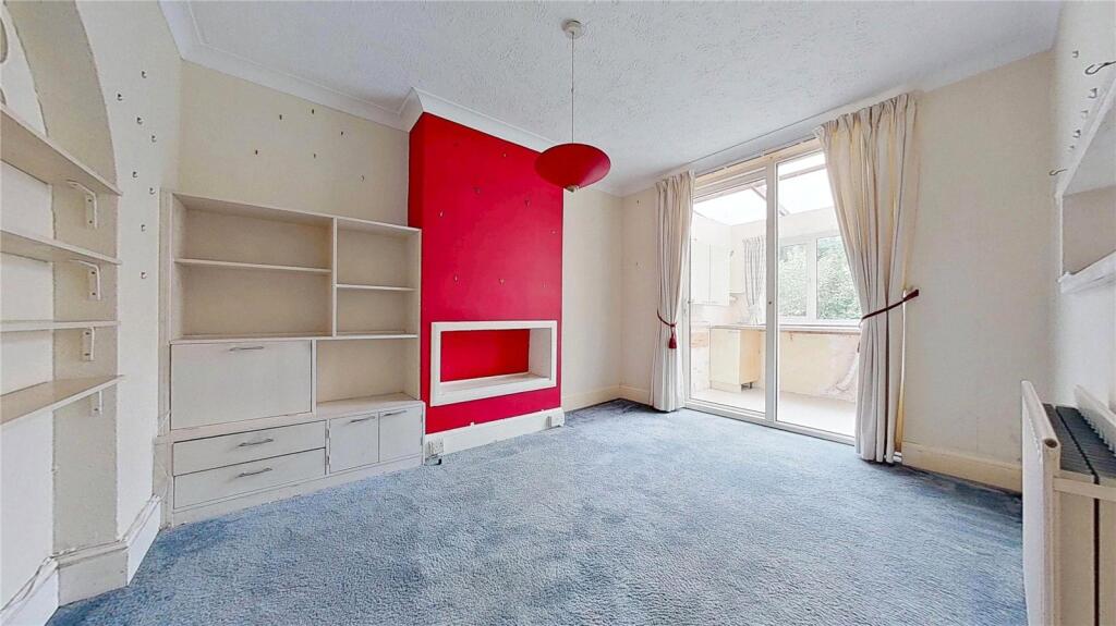 House in Brighton - View 5