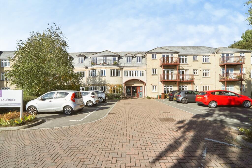 Shakespeare Road, Guiseley, Leeds photo 4