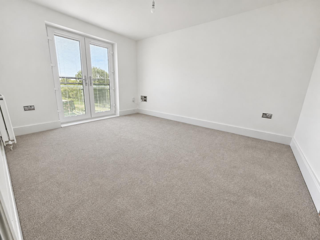 House in Egglescliffe, Kingsmead - View 2