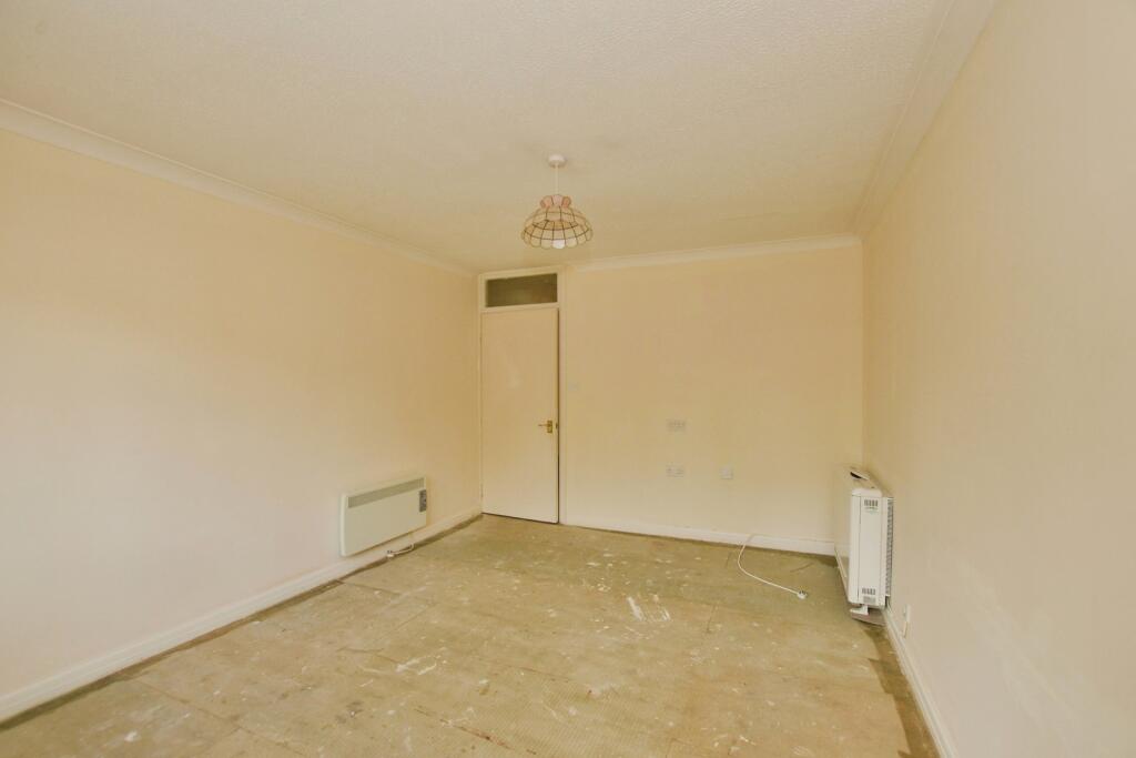 Apartment in Tonbridge - View 4