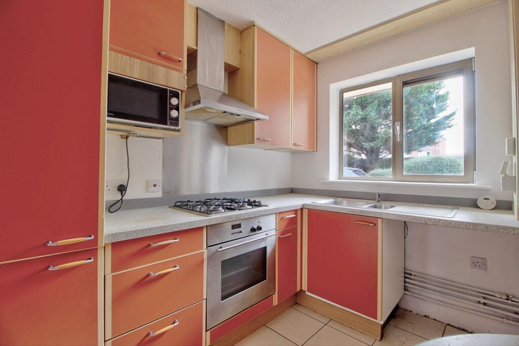 Apartment in Binfield, Amen Corner, Temple Park - View 4