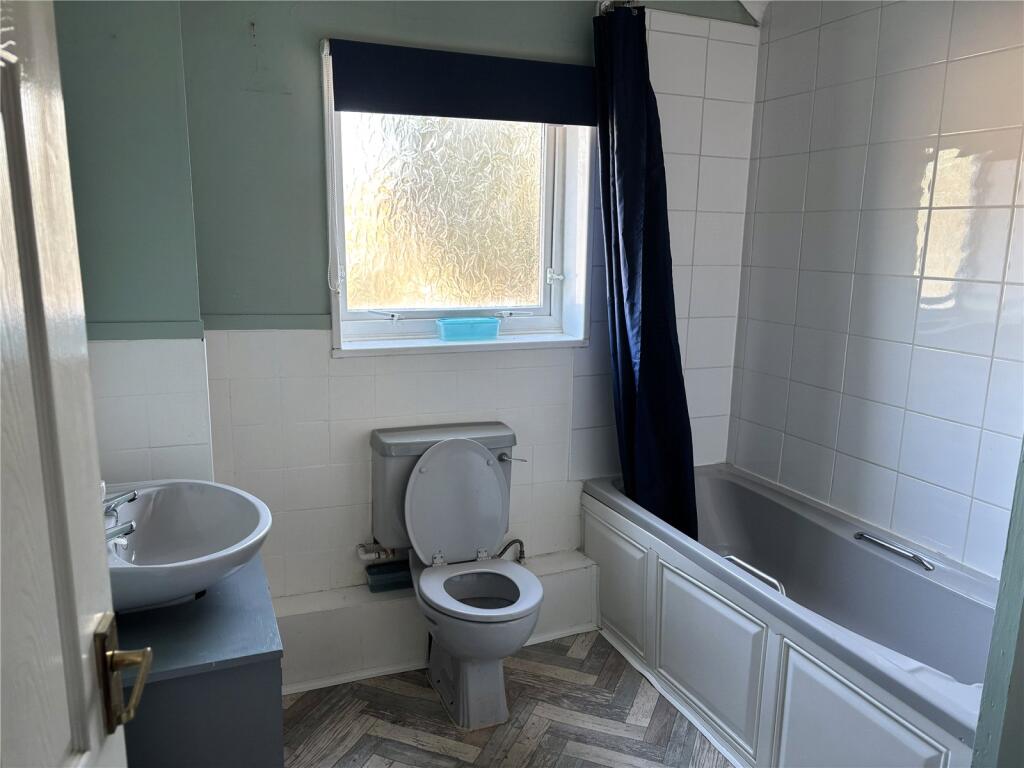 House in Ashfield, Kirkby-in-Ashfield, Sutton-in-Ashfield - View 2