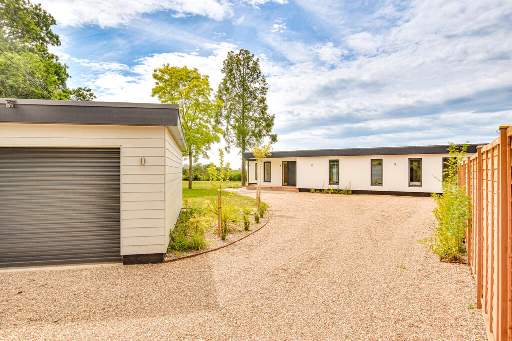 House in Chelmsford - View 3