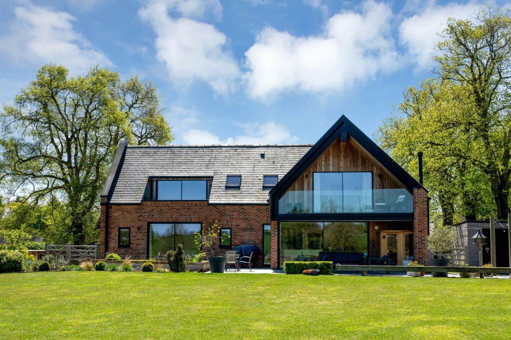 Main image of property: Priory House, Kibworth Harcourt LE8