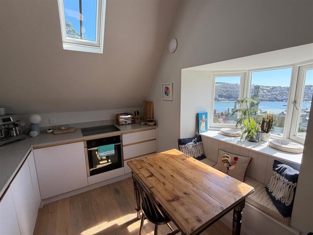 Apartment in Fowey, Cornwall - View 5