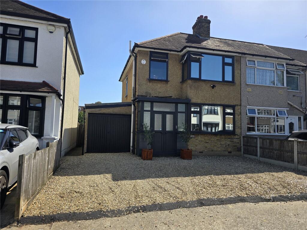 Main image of property: Essex Road, Romford, RM7