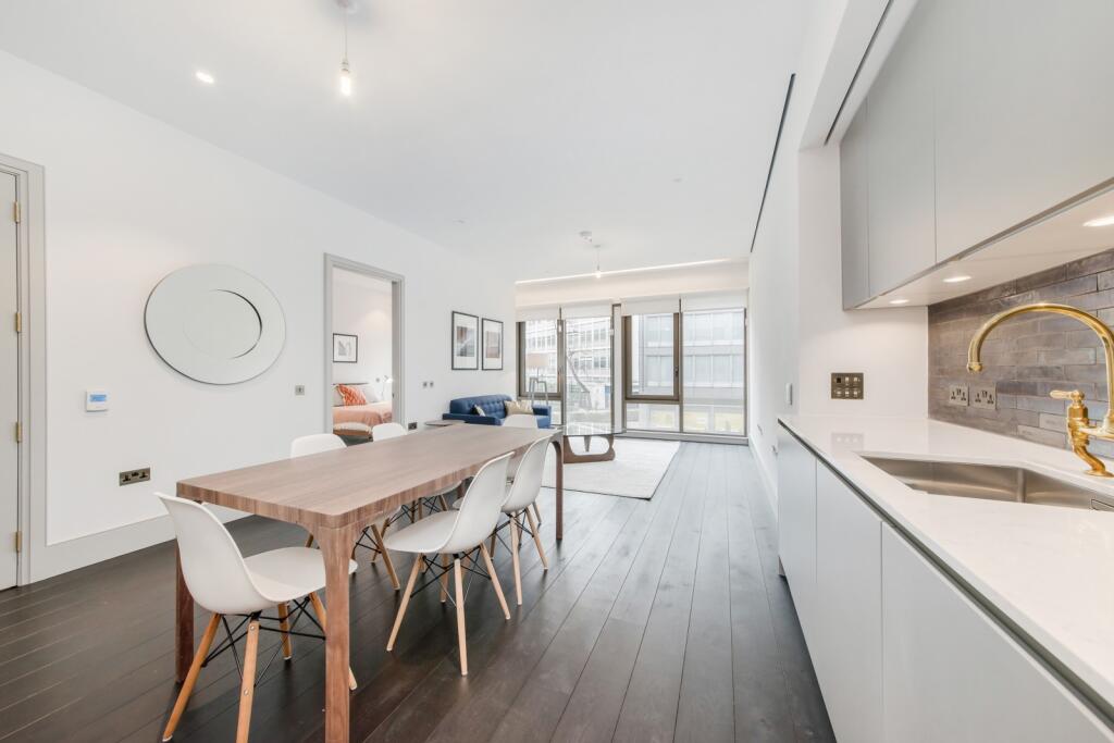 Apartment in London - View 5