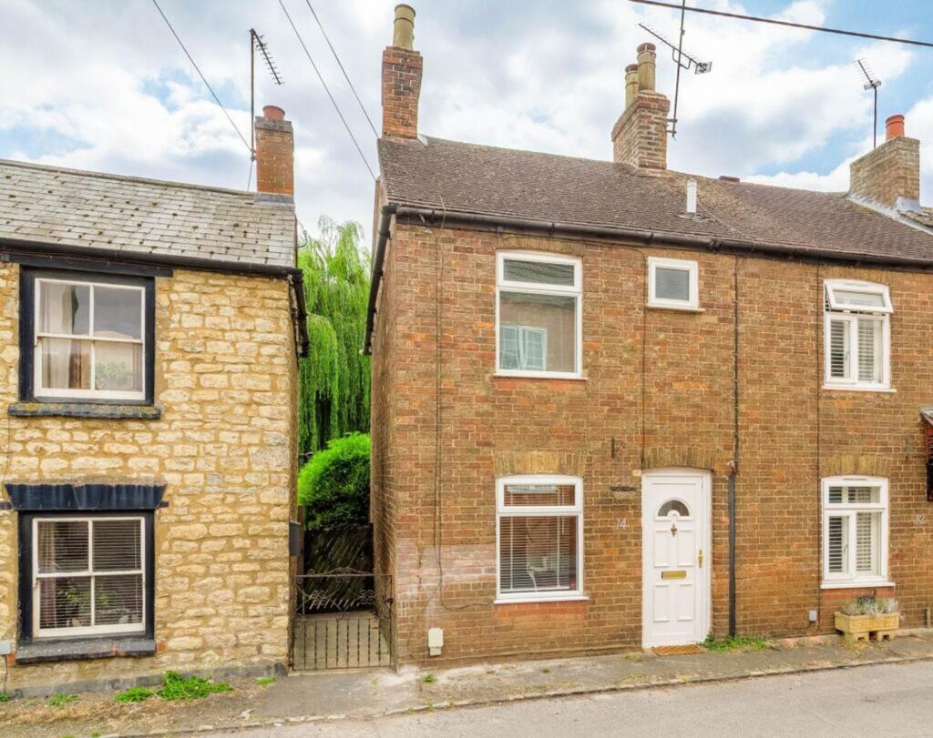 Main image of property: High Street, Deanshanger, MK19