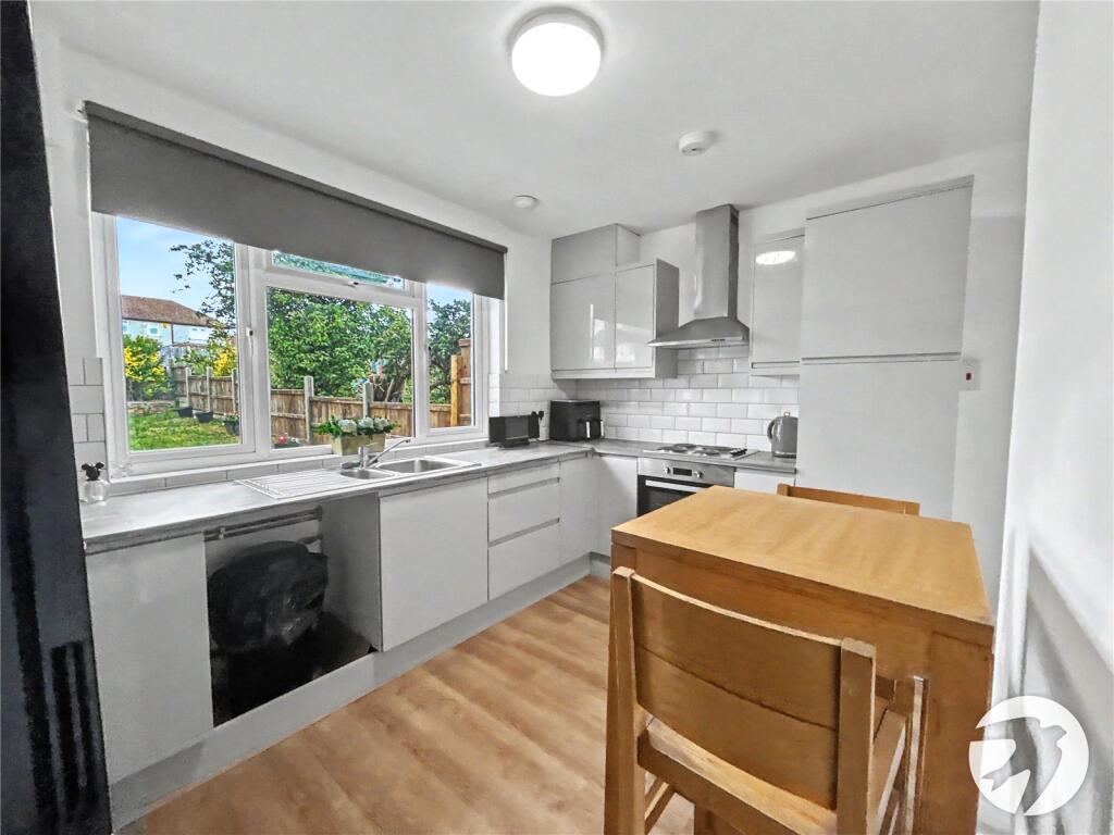 House in London, Blackfen - View 5