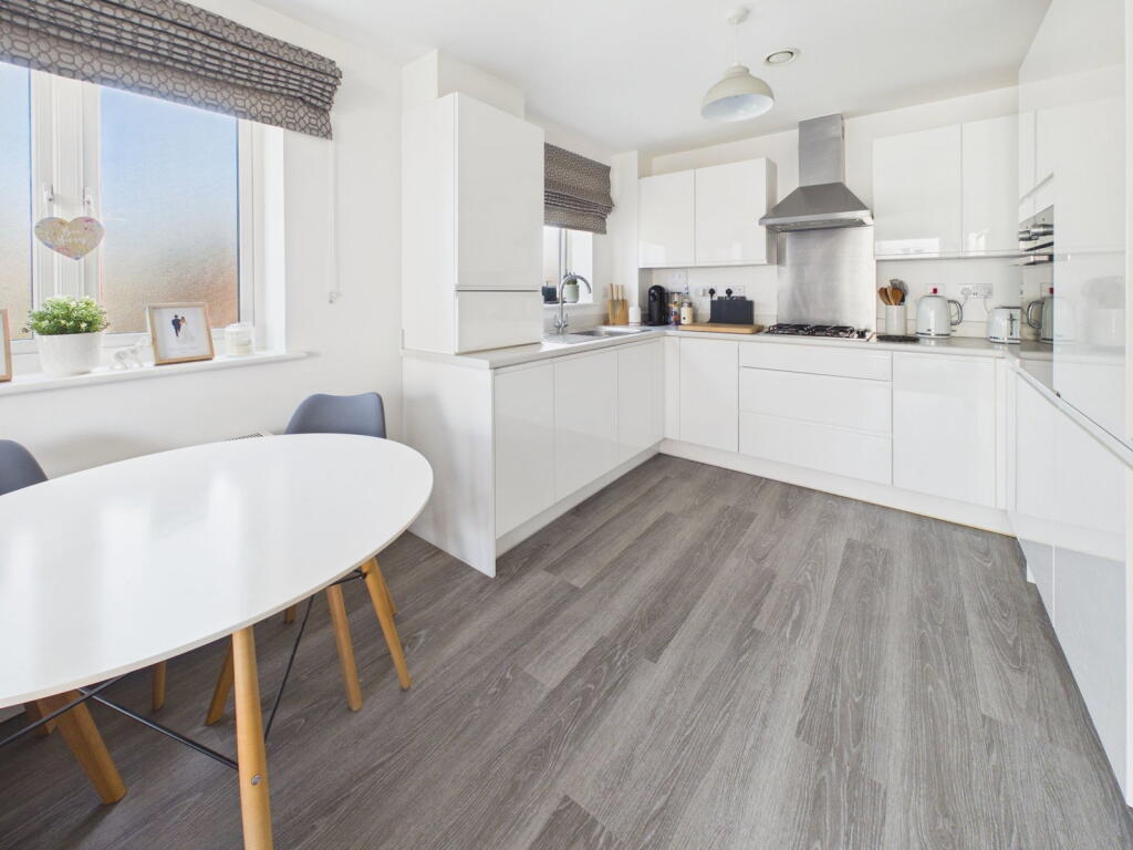 Apartment in Shoreham-By-Sea, Kingston Buci - View 4