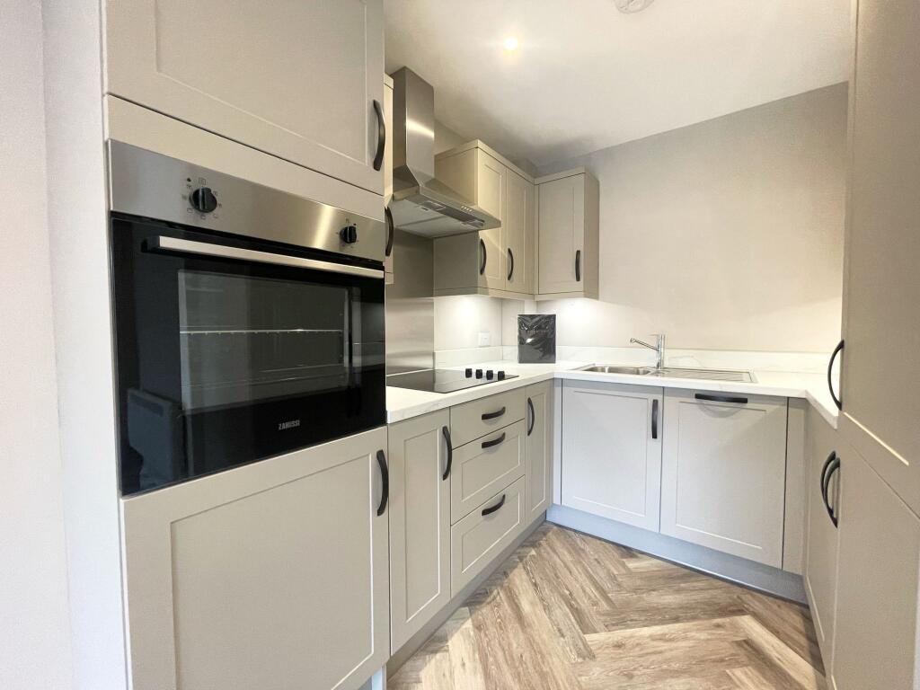 Apartment in Lymm, Deansgreen - View 3