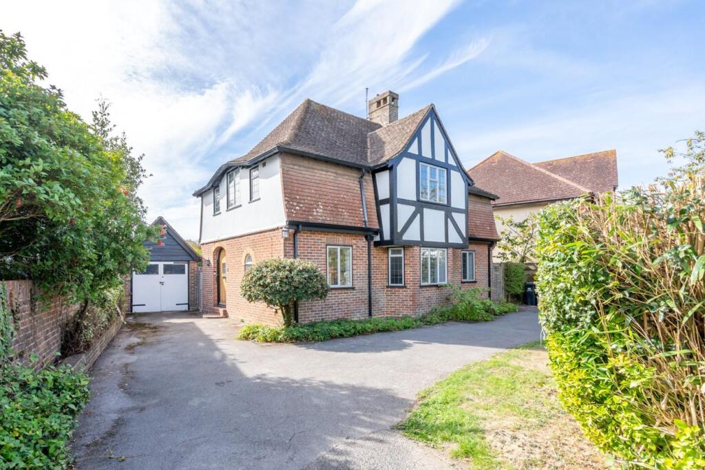 House in Arun, Aldwick