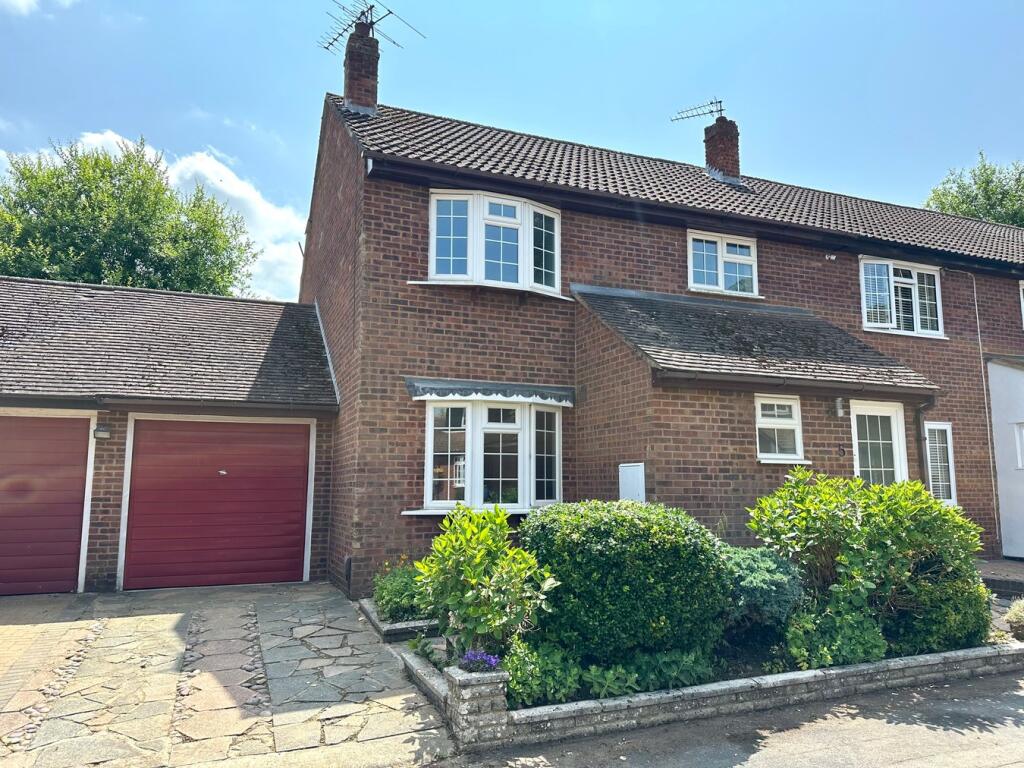 Main image of property: Pembridge Close, Bovingdon, Hemel Hempstead, HP3