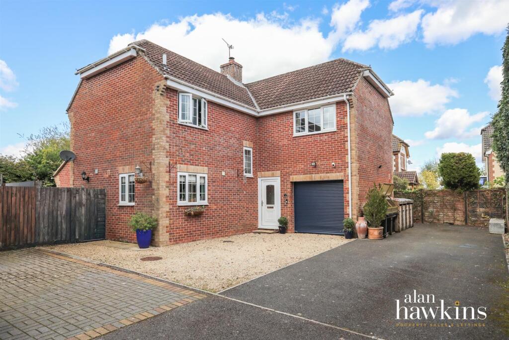 Main image of property: Bradenstoke, SN15 4