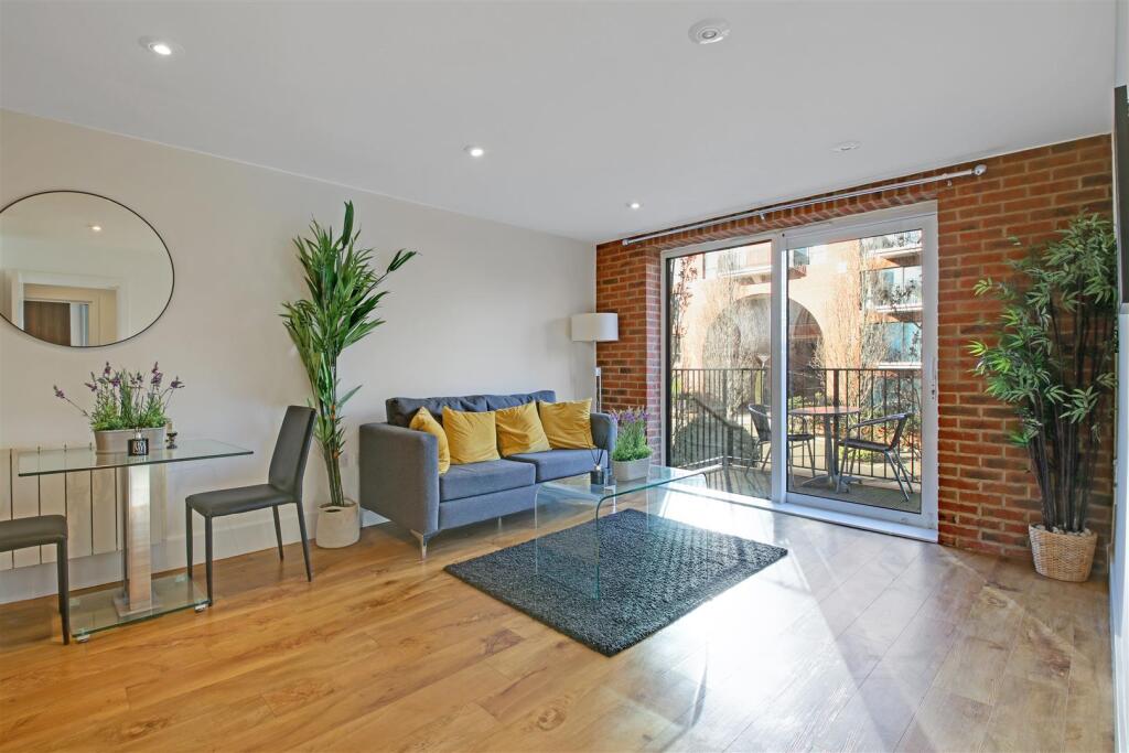 Main image of property: Warehouse Court, Woolwich, SE18