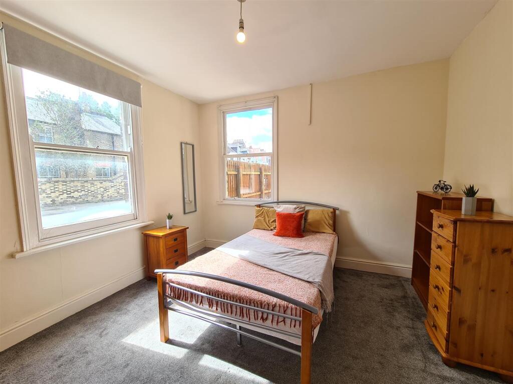 Main image of property: 136 Tenison Road, Cambridge