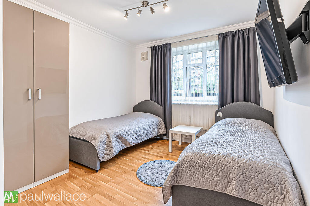 Apartment in London - More