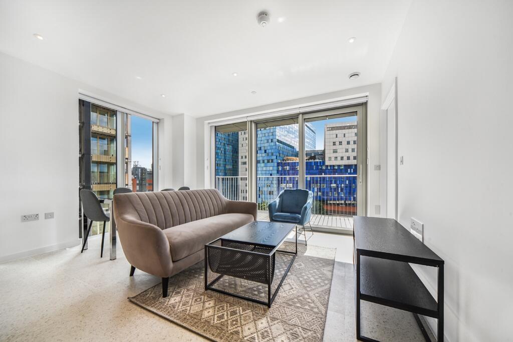 Apartment in London - More