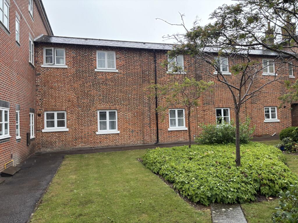 Apartment in Test Valley, Andover - More