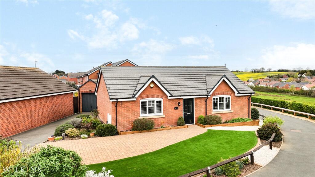 Main image of property: Cabinhill Road, Nuneaton, Warwickshire, CV10