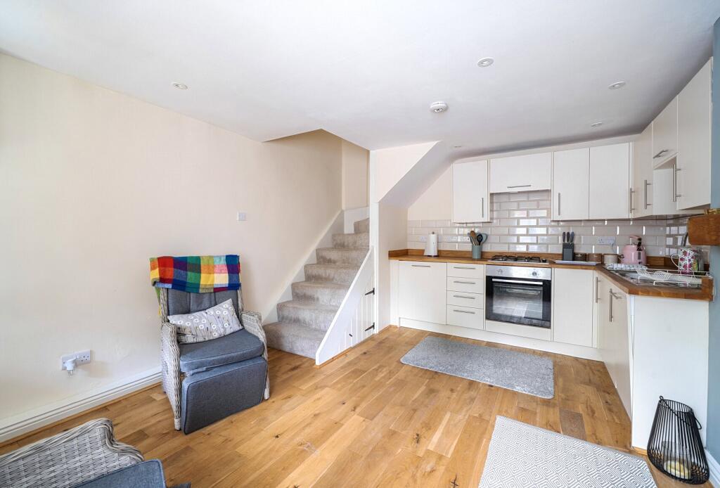 House in Stroud - View 5