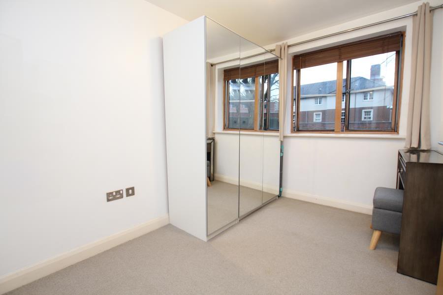 Apartment in Bristol, Old Market, St Philip's - View 5