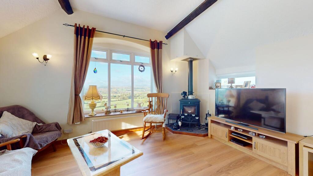House in Llandudno, Llanfair Dyffryn Clwyd - More