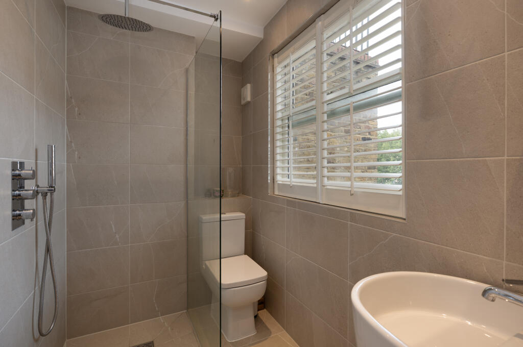 Apartment in London - More