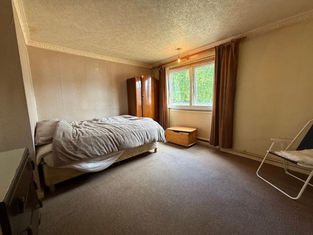 Apartment in Rotherham, South Yorkshire - More